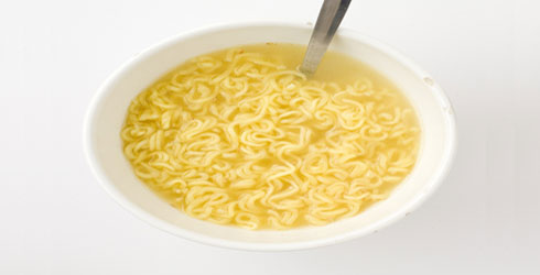 Jangan Makan Mie Instan dengan Nasi, Jika Ingin Tetap Langsing